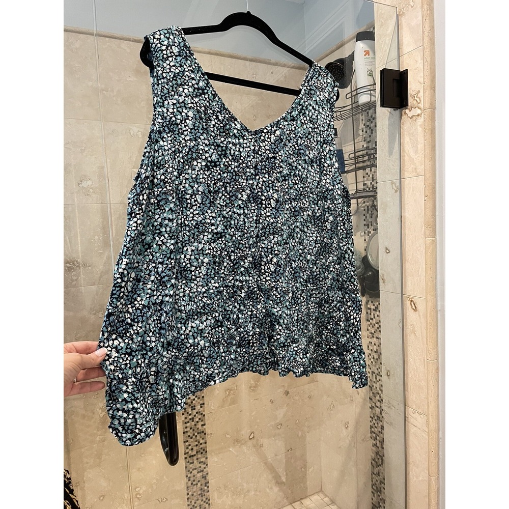 LOFT Plus Size Wild Bouquet Peplum Shell Size 22W Blue Green  V-Neck Tank Floral